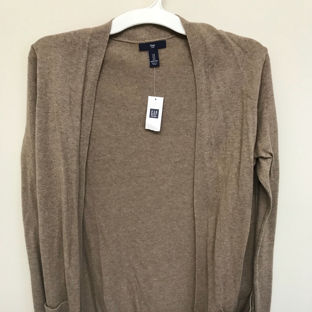 Gap cardigan with pockets